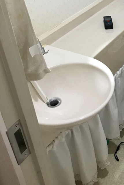 ホワイト×グレーの内装でスタイリッシュなトイレ～GG～施工後イメージ２