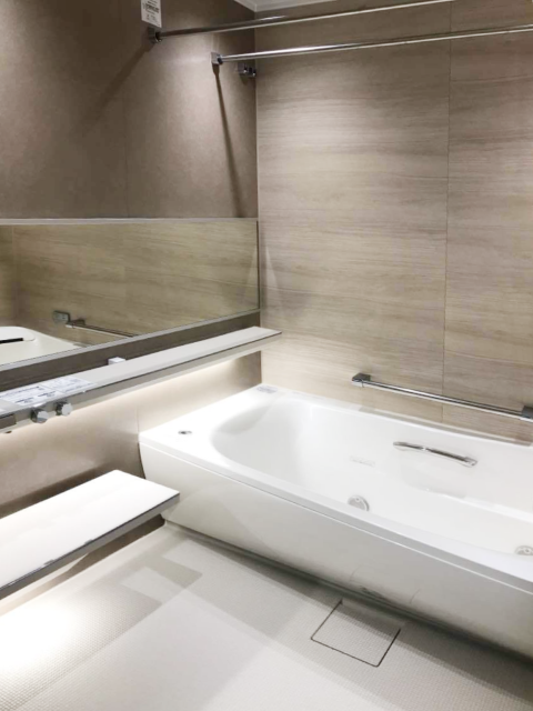 TOTO シンラで温泉気分を味わえる浴室イメージ