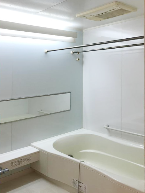 ウルブロZで温浴効果が期待できるお掃除が簡単な浴室施工後イメージ１
