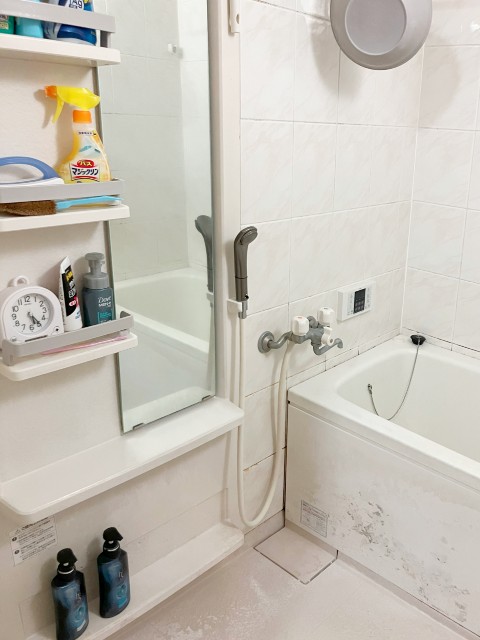 ”マットなパネル×メタル調”でかっこよく仕上げた浴室施工後イメージ１