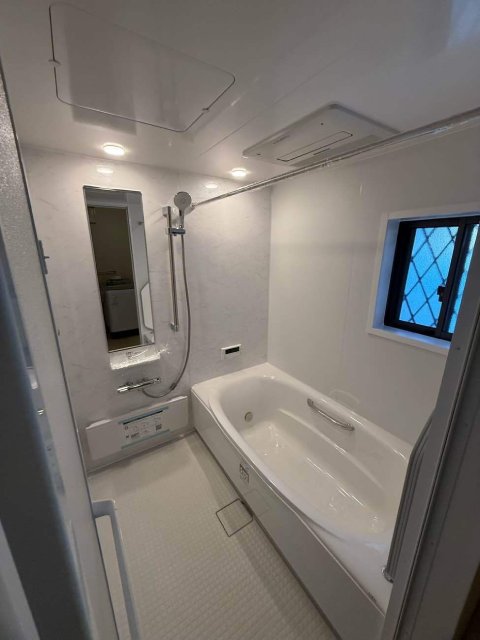 まる洗いカウンター＆メッキ素材で快適にイメージ