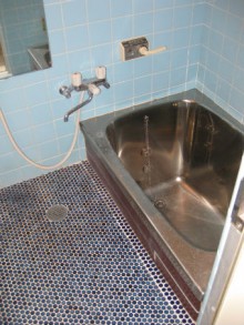 タイル貼りのお風呂から、安全であたたかいユニットバスへ施工後イメージ１
