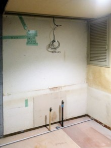 名古屋モザイクのタイルでホテルのような高級感溢れる洗面台施工後イメージ１