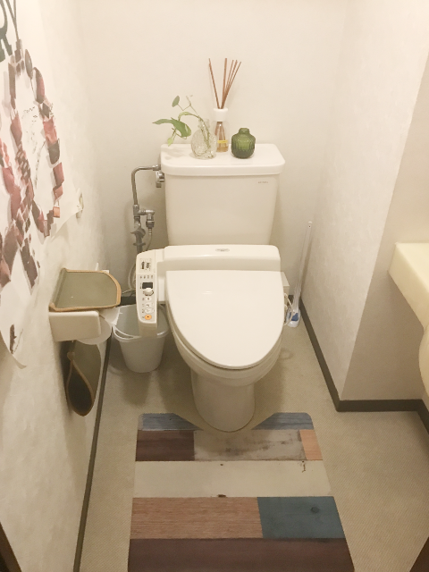こだわりの造作手洗いカウンターのあるトイレ空間施工後イメージ１