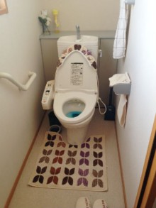 TOTO「ピュアレストＥＸ」で広々とお手入れしやすいトイレに施工後イメージ１